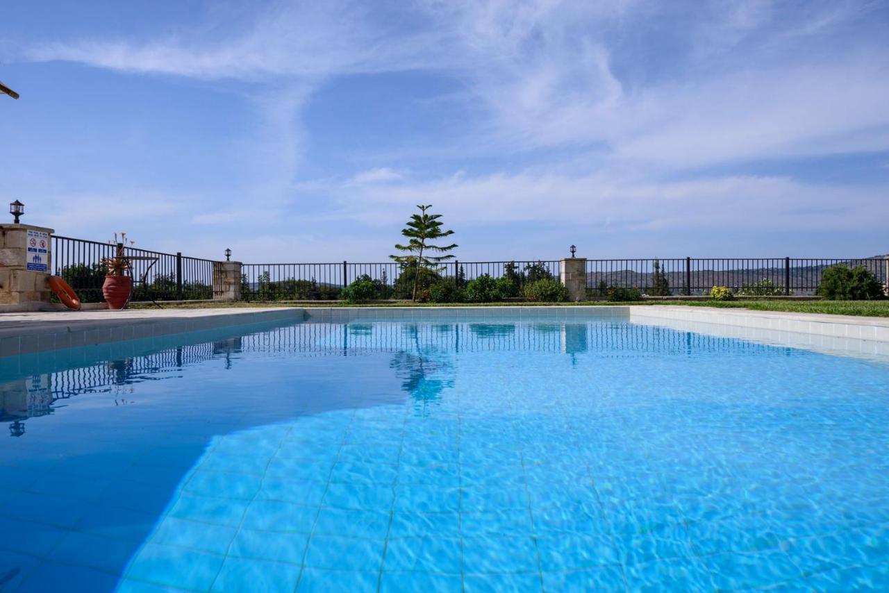 Kontis Village Filippos Luaran gambar