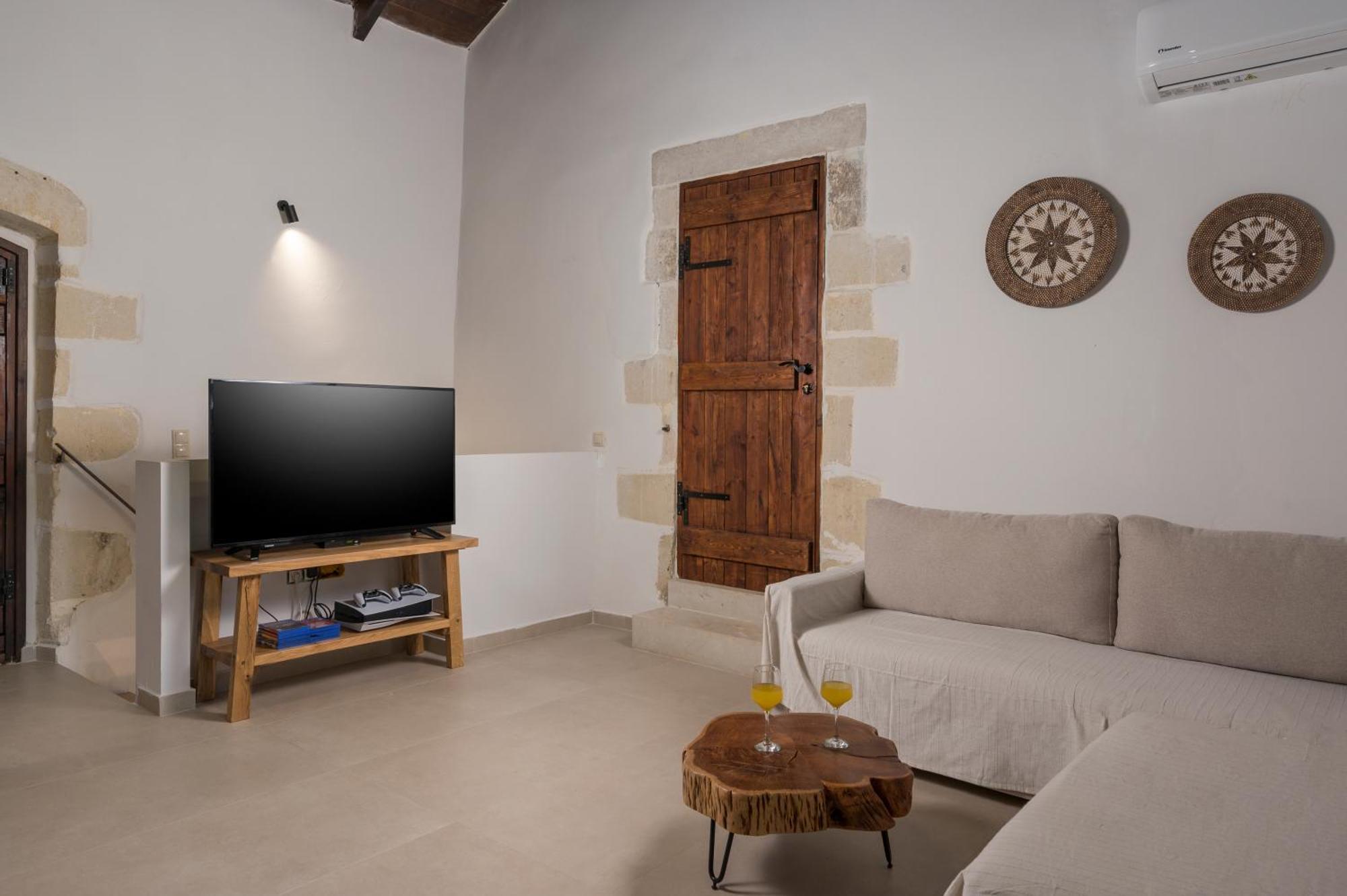 Kontis Village Filippos Bilik gambar
